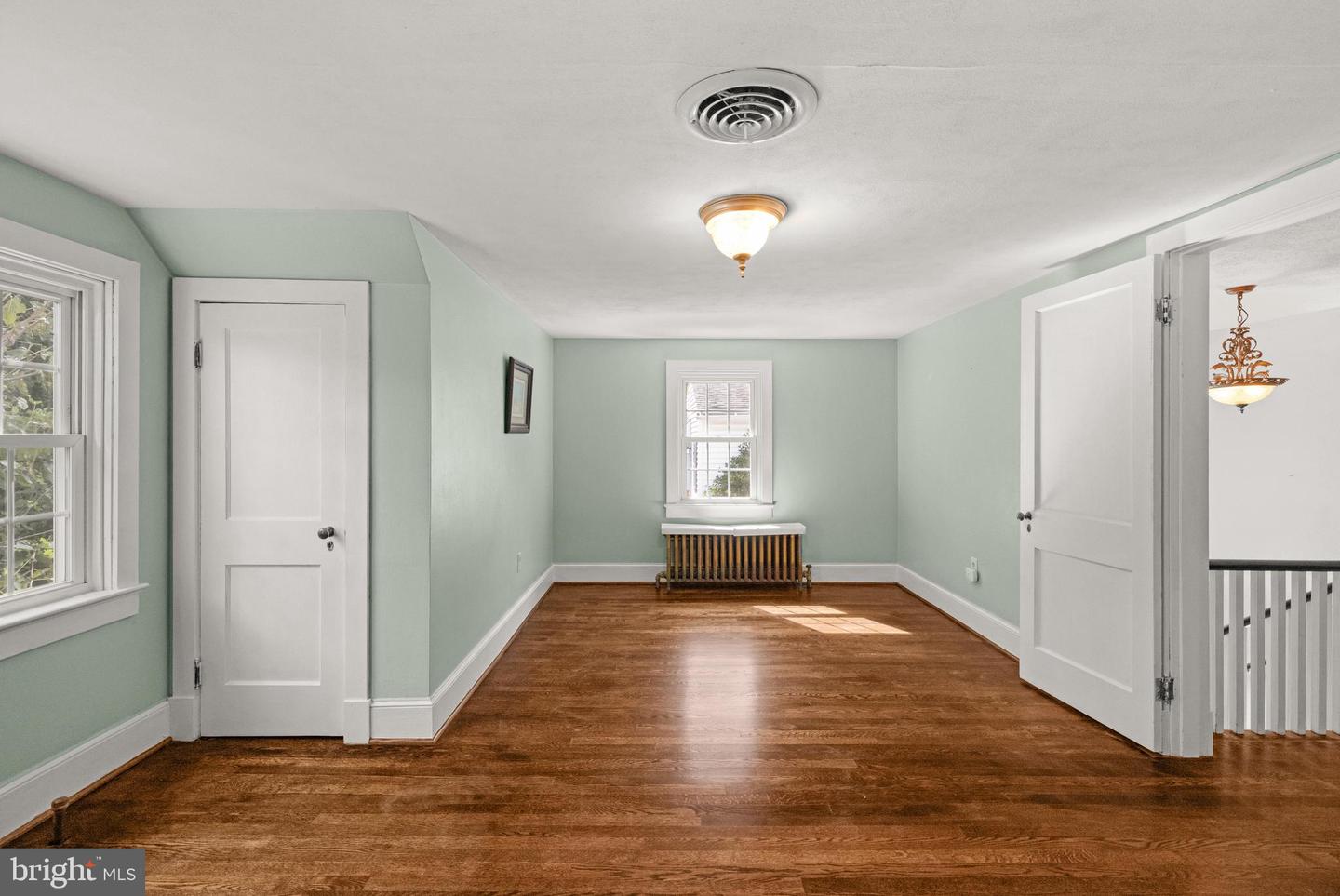 327 BRYARLY RD, WINCHESTER, Virginia 22603, 3 Bedrooms Bedrooms, ,2 BathroomsBathrooms,Residential,For sale,327 BRYARLY RD,VAFV2034992 MLS # VAFV2034992