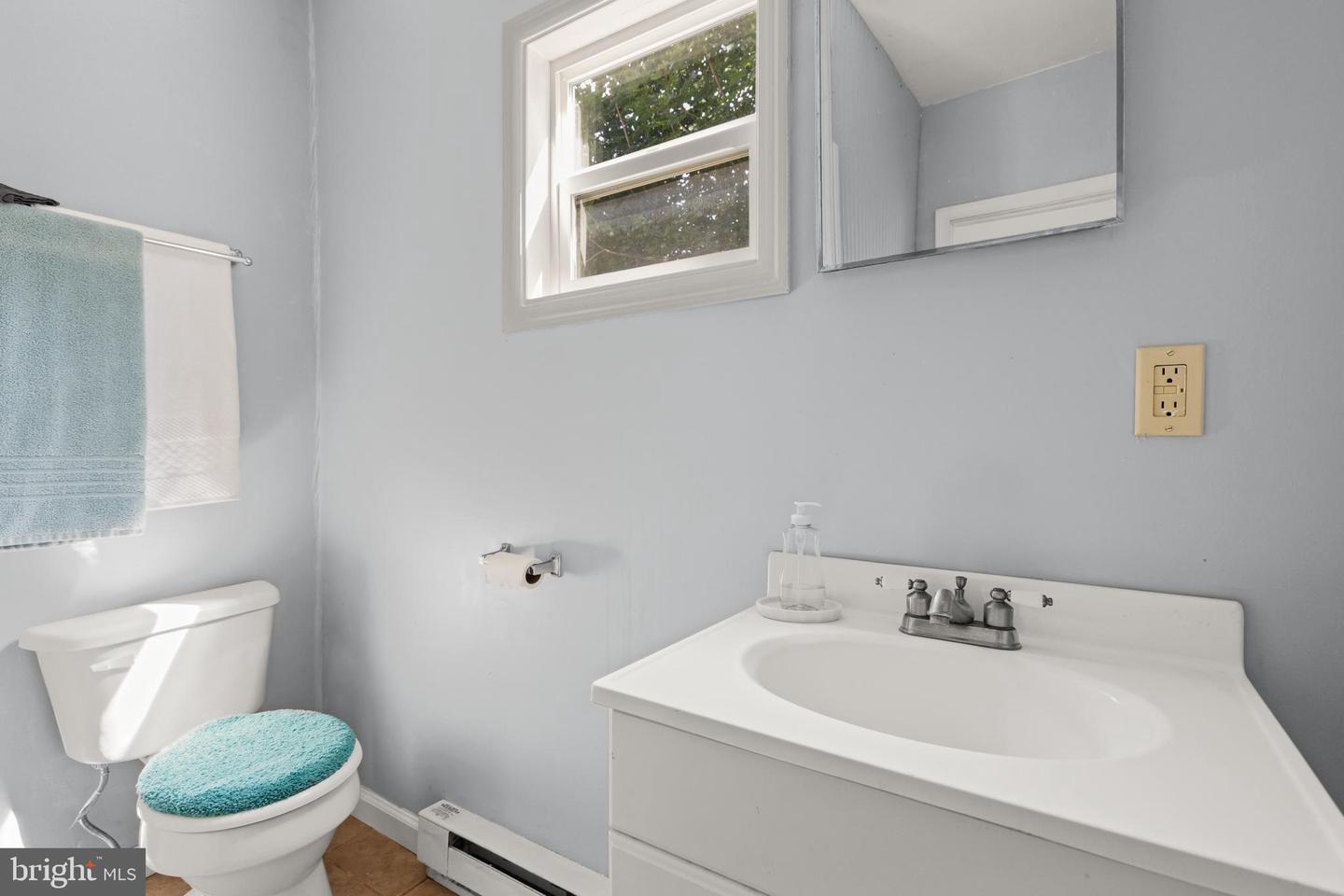 327 BRYARLY RD, WINCHESTER, Virginia 22603, 3 Bedrooms Bedrooms, ,2 BathroomsBathrooms,Residential,For sale,327 BRYARLY RD,VAFV2034992 MLS # VAFV2034992