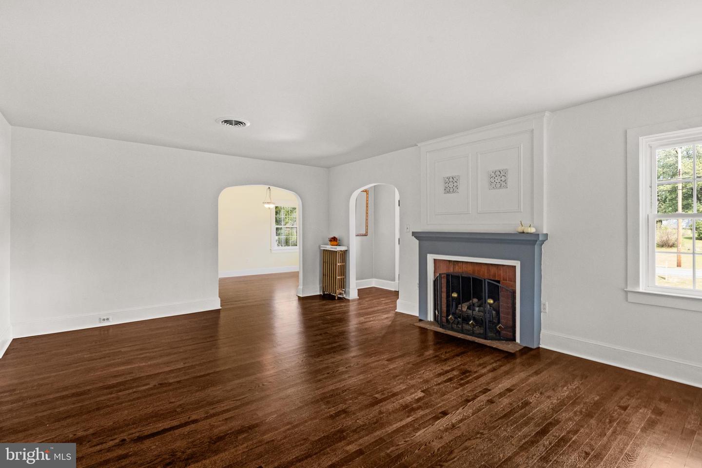 327 BRYARLY RD, WINCHESTER, Virginia 22603, 3 Bedrooms Bedrooms, ,2 BathroomsBathrooms,Residential,For sale,327 BRYARLY RD,VAFV2034992 MLS # VAFV2034992