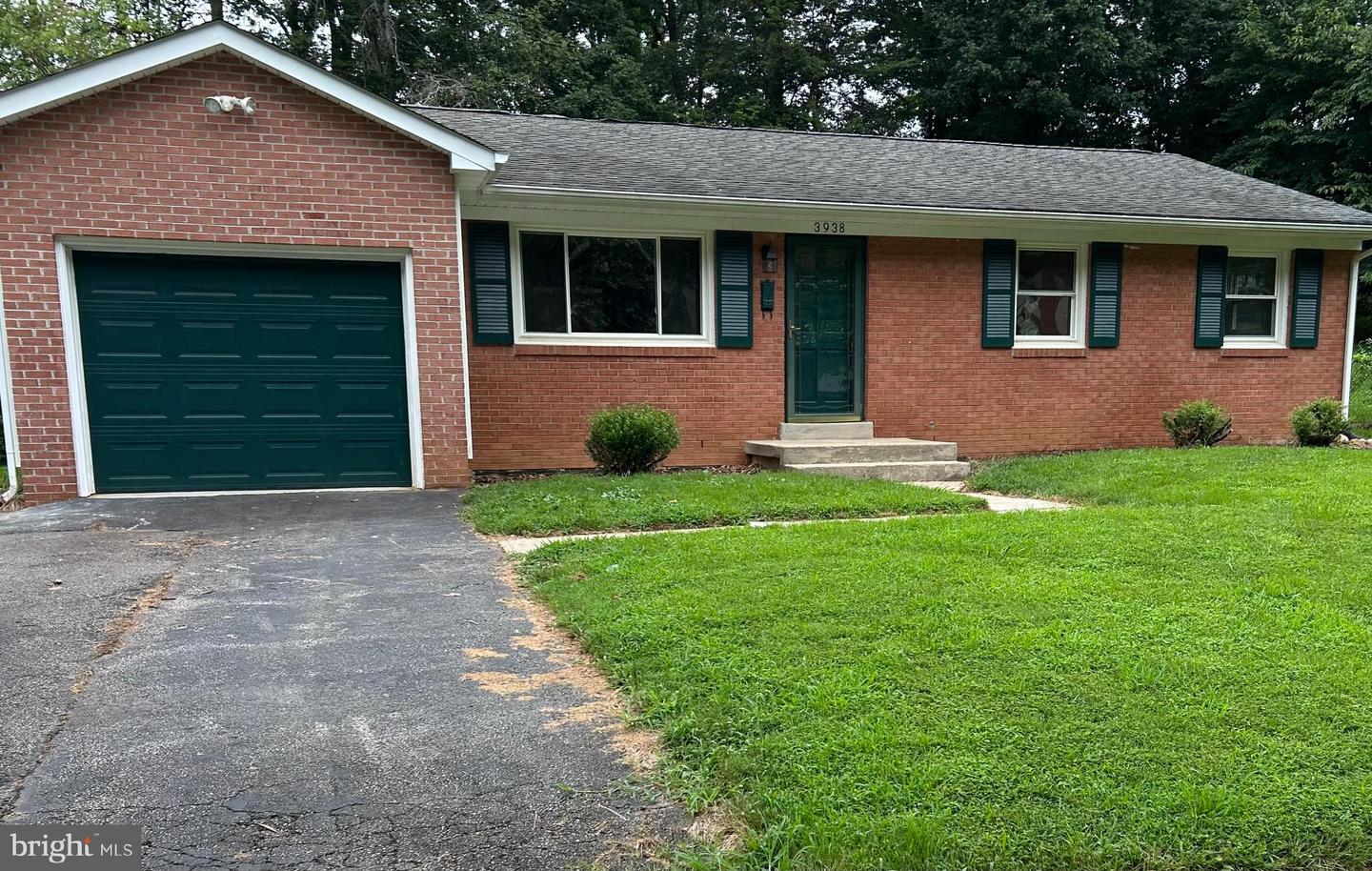 3938 FORESTDALE AVE, WOODBRIDGE, Virginia 22193, 3 Bedrooms Bedrooms, ,2 BathroomsBathrooms,Residential,For sale,3938 FORESTDALE AVE,VAPW2101146 MLS # VAPW2101146