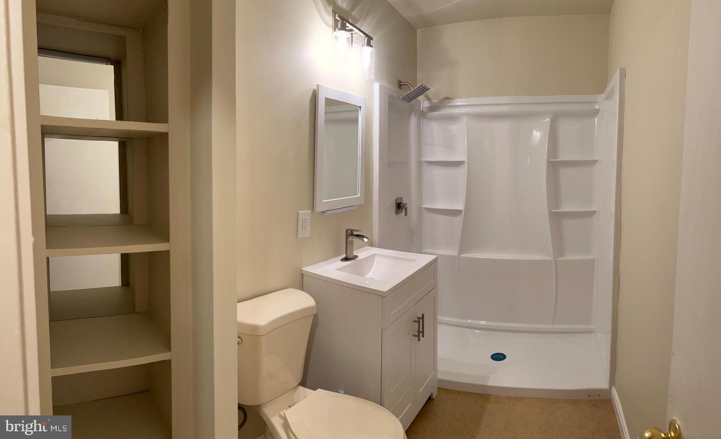 3938 FORESTDALE AVE, WOODBRIDGE, Virginia 22193, 3 Bedrooms Bedrooms, ,2 BathroomsBathrooms,Residential,For sale,3938 FORESTDALE AVE,VAPW2101146 MLS # VAPW2101146