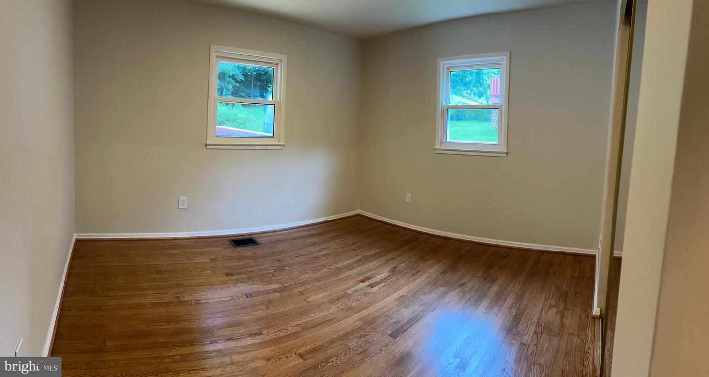 3938 FORESTDALE AVE, WOODBRIDGE, Virginia 22193, 3 Bedrooms Bedrooms, ,2 BathroomsBathrooms,Residential,For sale,3938 FORESTDALE AVE,VAPW2101146 MLS # VAPW2101146
