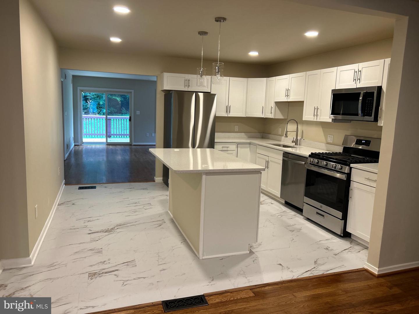 3938 FORESTDALE AVE, WOODBRIDGE, Virginia 22193, 3 Bedrooms Bedrooms, ,2 BathroomsBathrooms,Residential,For sale,3938 FORESTDALE AVE,VAPW2101146 MLS # VAPW2101146