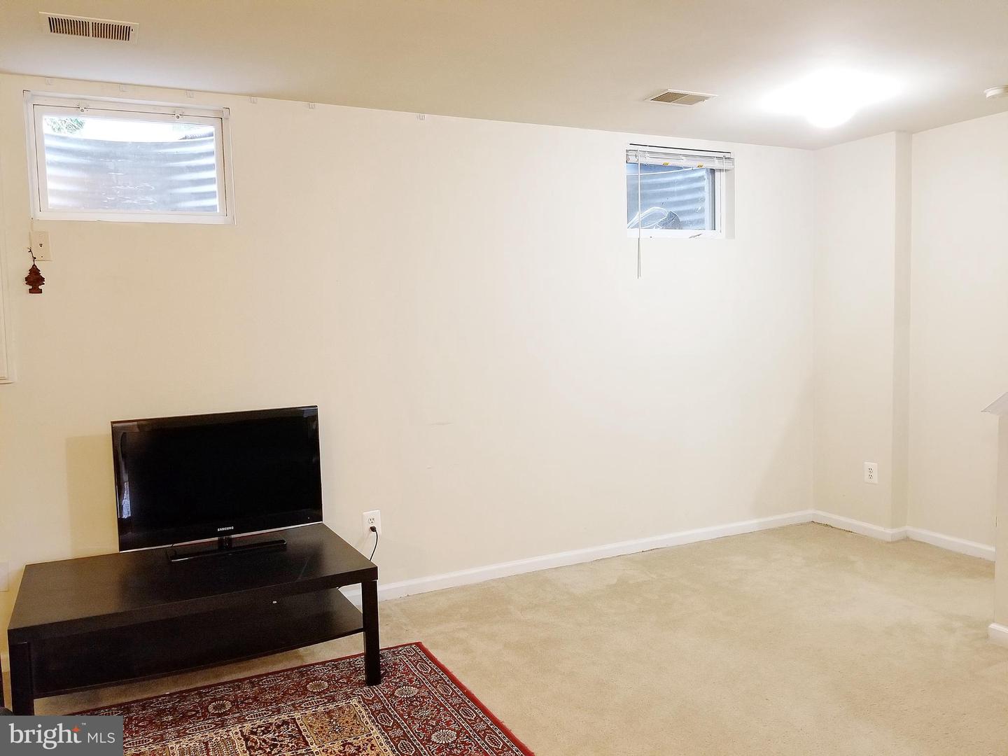 1960 WINSLOW CT, WOODBRIDGE, Virginia 22191, 3 Bedrooms Bedrooms, ,3 BathroomsBathrooms,Residential,For sale,1960 WINSLOW CT,VAPW2102380 MLS # VAPW2102380