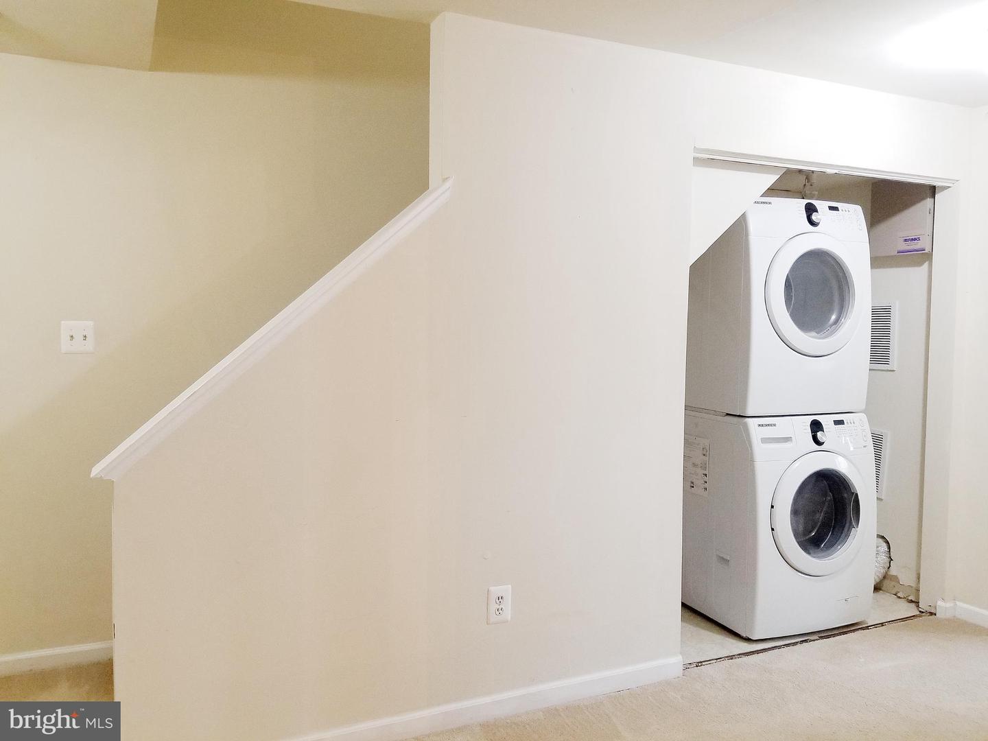 1960 WINSLOW CT, WOODBRIDGE, Virginia 22191, 3 Bedrooms Bedrooms, ,3 BathroomsBathrooms,Residential,For sale,1960 WINSLOW CT,VAPW2102380 MLS # VAPW2102380