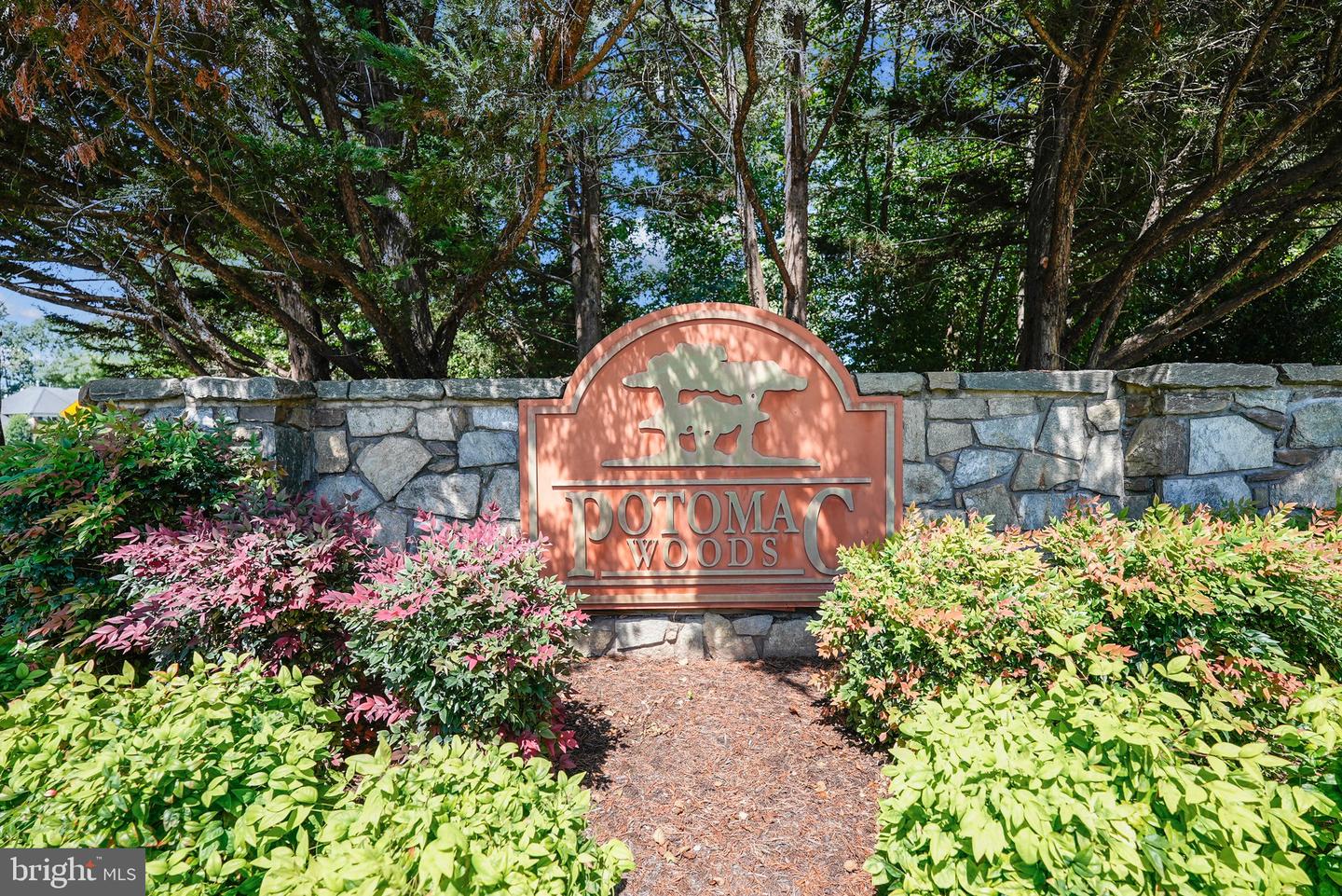 47199 BRASSWOOD PL, STERLING, Virginia 20165, 5 Bedrooms Bedrooms, ,3 BathroomsBathrooms,Residential,For sale,47199 BRASSWOOD PL,VALO2105352 MLS # VALO2105352