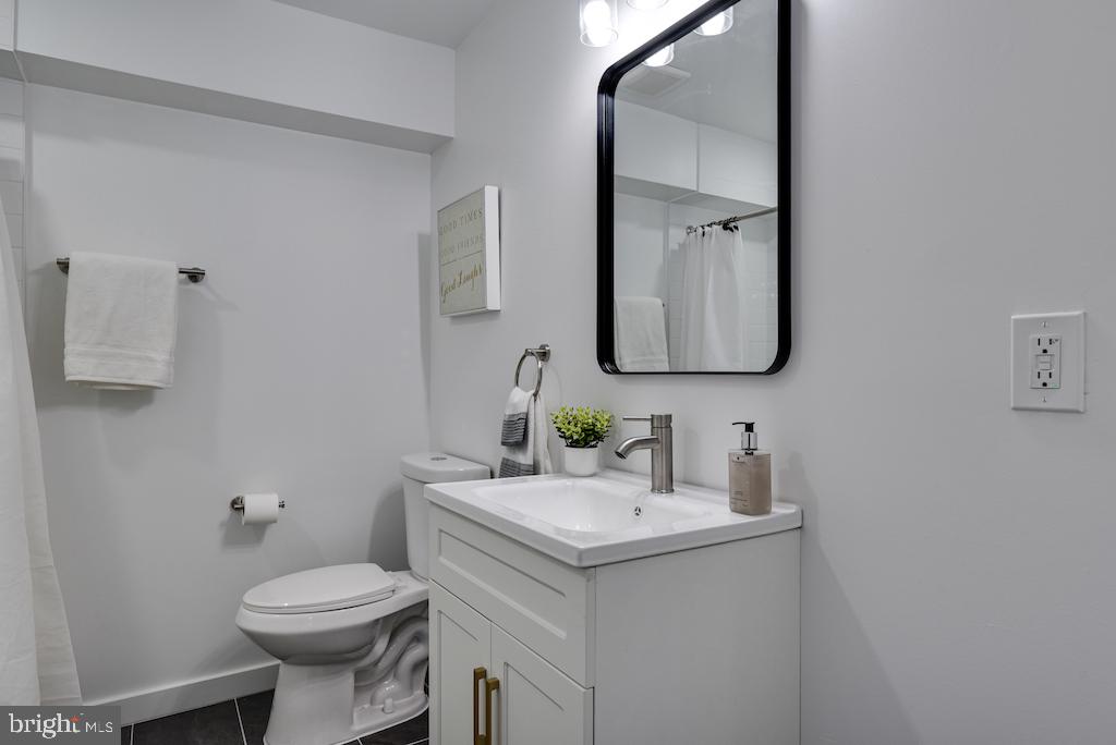 8426 WOODLAWN ST, ALEXANDRIA, Virginia 22309, 3 Bedrooms Bedrooms, ,2 BathroomsBathrooms,Residential,For sale,8426 WOODLAWN ST,VAFX2263662 MLS # VAFX2263662