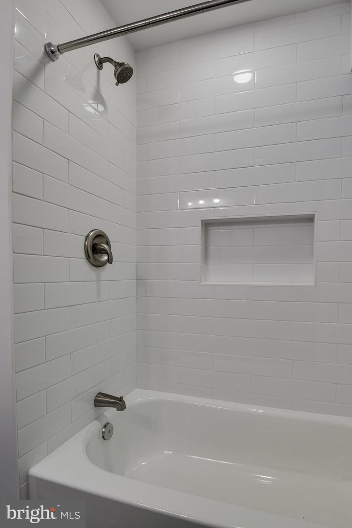 8426 WOODLAWN ST, ALEXANDRIA, Virginia 22309, 3 Bedrooms Bedrooms, ,2 BathroomsBathrooms,Residential,For sale,8426 WOODLAWN ST,VAFX2263662 MLS # VAFX2263662
