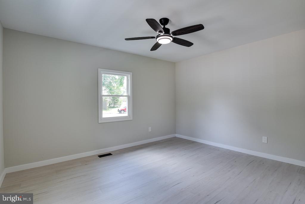 8426 WOODLAWN ST, ALEXANDRIA, Virginia 22309, 3 Bedrooms Bedrooms, ,2 BathroomsBathrooms,Residential,For sale,8426 WOODLAWN ST,VAFX2263662 MLS # VAFX2263662