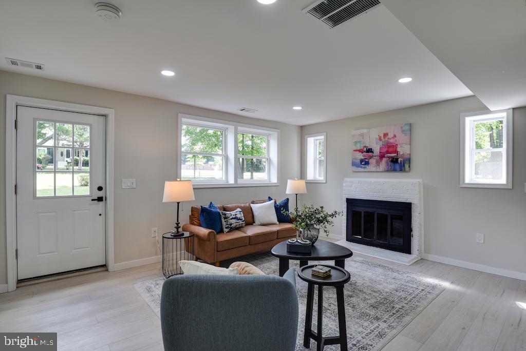 8426 WOODLAWN ST, ALEXANDRIA, Virginia 22309, 3 Bedrooms Bedrooms, ,2 BathroomsBathrooms,Residential,For sale,8426 WOODLAWN ST,VAFX2263662 MLS # VAFX2263662