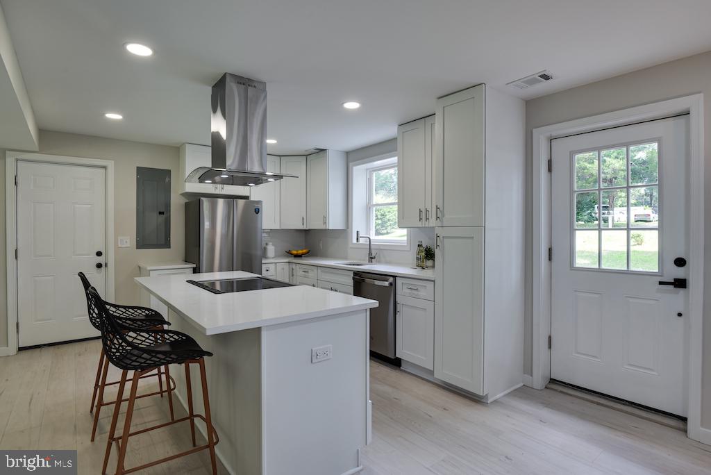 8426 WOODLAWN ST, ALEXANDRIA, Virginia 22309, 3 Bedrooms Bedrooms, ,2 BathroomsBathrooms,Residential,For sale,8426 WOODLAWN ST,VAFX2263662 MLS # VAFX2263662
