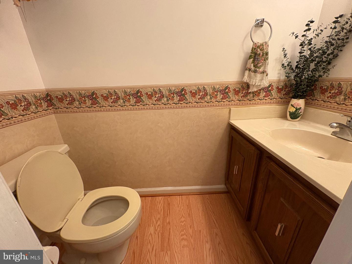 6260 RATHLIN DR, SPRINGFIELD, Virginia 22152, 3 Bedrooms Bedrooms, ,2 BathroomsBathrooms,Residential,For sale,6260 RATHLIN DR,VAFX2264562 MLS # VAFX2264562