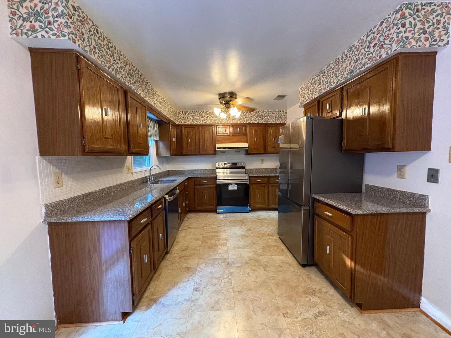 6260 RATHLIN DR, SPRINGFIELD, Virginia 22152, 3 Bedrooms Bedrooms, ,2 BathroomsBathrooms,Residential,For sale,6260 RATHLIN DR,VAFX2264562 MLS # VAFX2264562