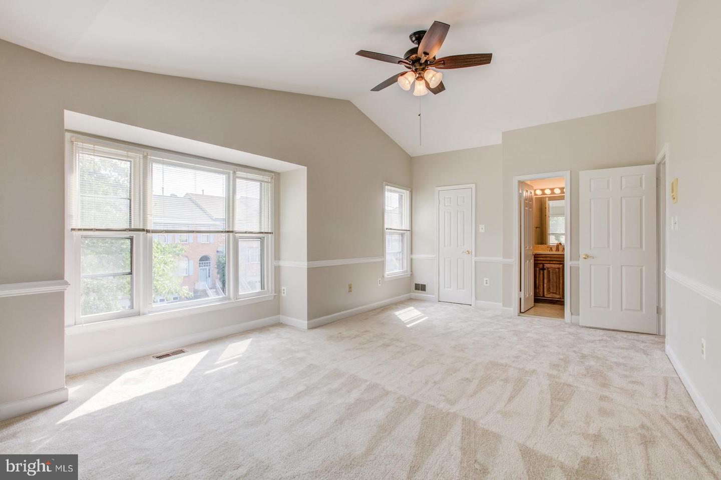 6031 WESCOTT HILLS WAY, ALEXANDRIA, Virginia 22315, 3 Bedrooms Bedrooms, ,2 BathroomsBathrooms,Residential,For sale,6031 WESCOTT HILLS WAY,VAFX2264568 MLS # VAFX2264568