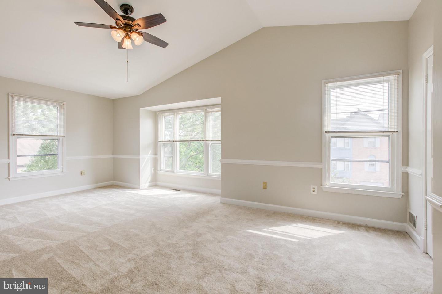 6031 WESCOTT HILLS WAY, ALEXANDRIA, Virginia 22315, 3 Bedrooms Bedrooms, ,2 BathroomsBathrooms,Residential,For sale,6031 WESCOTT HILLS WAY,VAFX2264568 MLS # VAFX2264568