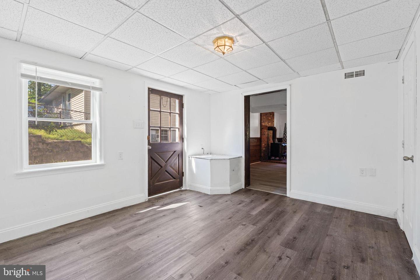 11827 RUTHERFORD DR, FREDERICKSBURG, Virginia 22407, 4 Bedrooms Bedrooms, 7 Rooms Rooms,2 BathroomsBathrooms,Residential,For sale,11827 RUTHERFORD DR,VASP2035974 MLS # VASP2035974