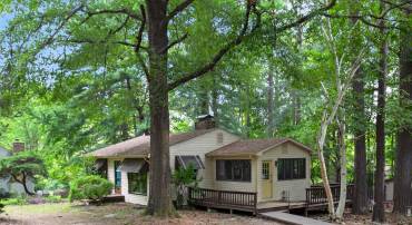 141 POLAND ST, MONTROSS, Virginia 22520, 2 Bedrooms Bedrooms, ,1 BathroomBathrooms,Residential,For sale,141 POLAND ST,VAWE2009676 MLS # VAWE2009676
