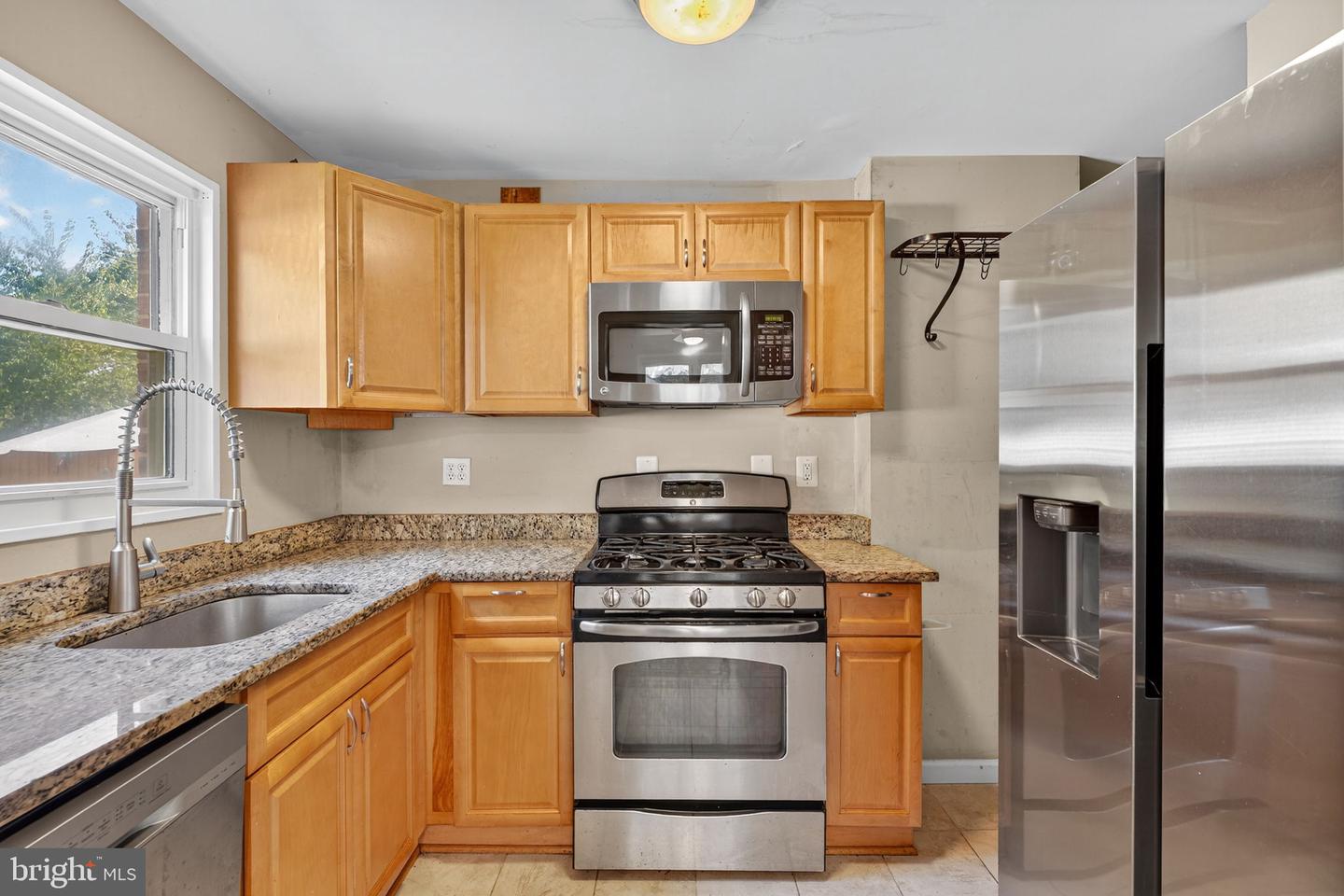 6729 RADCLIFFE DR, ALEXANDRIA, Virginia 22307, 2 Bedrooms Bedrooms, ,1 BathroomBathrooms,Residential,For sale,6729 RADCLIFFE DR,VAFX2264656 MLS # VAFX2264656