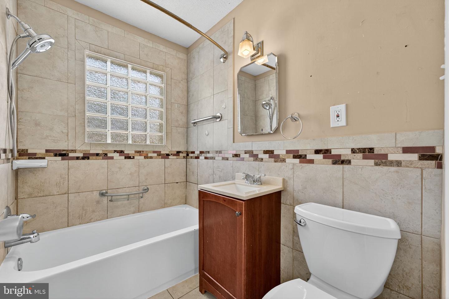 6729 RADCLIFFE DR, ALEXANDRIA, Virginia 22307, 2 Bedrooms Bedrooms, ,1 BathroomBathrooms,Residential,For sale,6729 RADCLIFFE DR,VAFX2264656 MLS # VAFX2264656