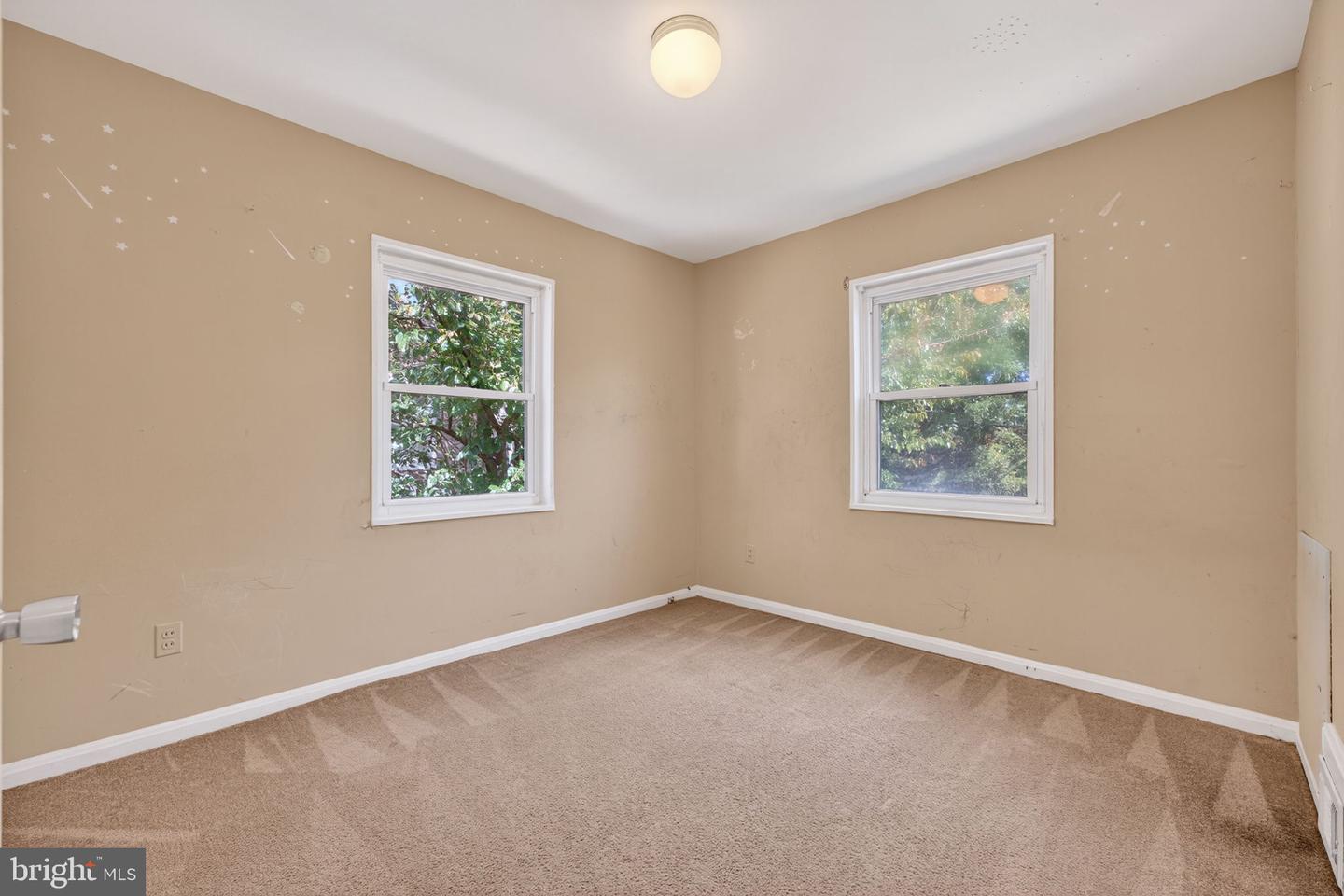6729 RADCLIFFE DR, ALEXANDRIA, Virginia 22307, 2 Bedrooms Bedrooms, ,1 BathroomBathrooms,Residential,For sale,6729 RADCLIFFE DR,VAFX2264656 MLS # VAFX2264656