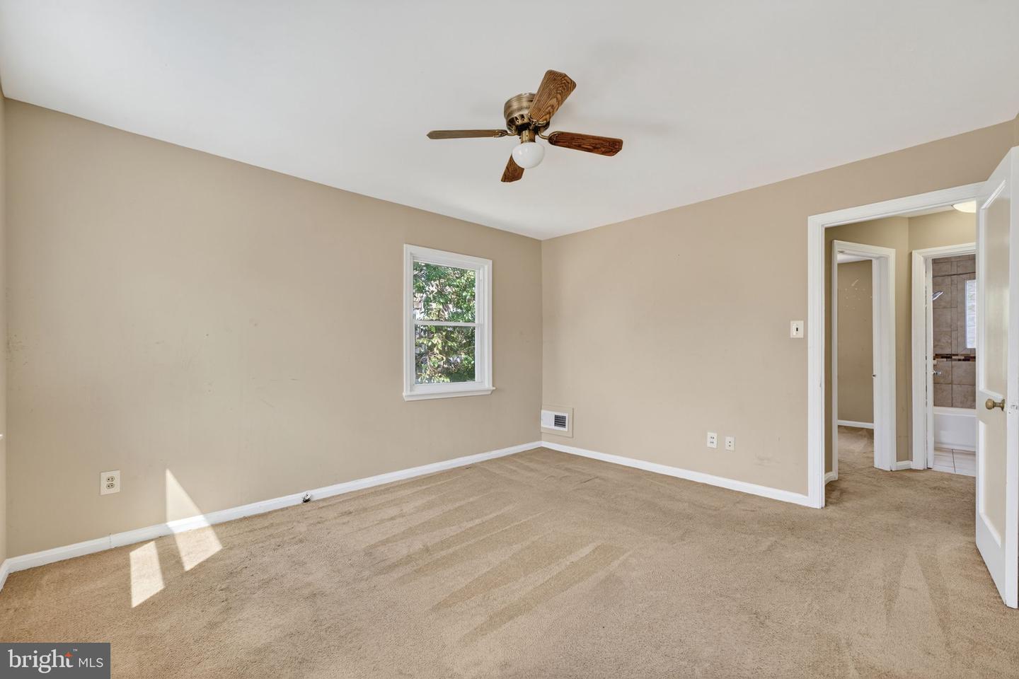 6729 RADCLIFFE DR, ALEXANDRIA, Virginia 22307, 2 Bedrooms Bedrooms, ,1 BathroomBathrooms,Residential,For sale,6729 RADCLIFFE DR,VAFX2264656 MLS # VAFX2264656