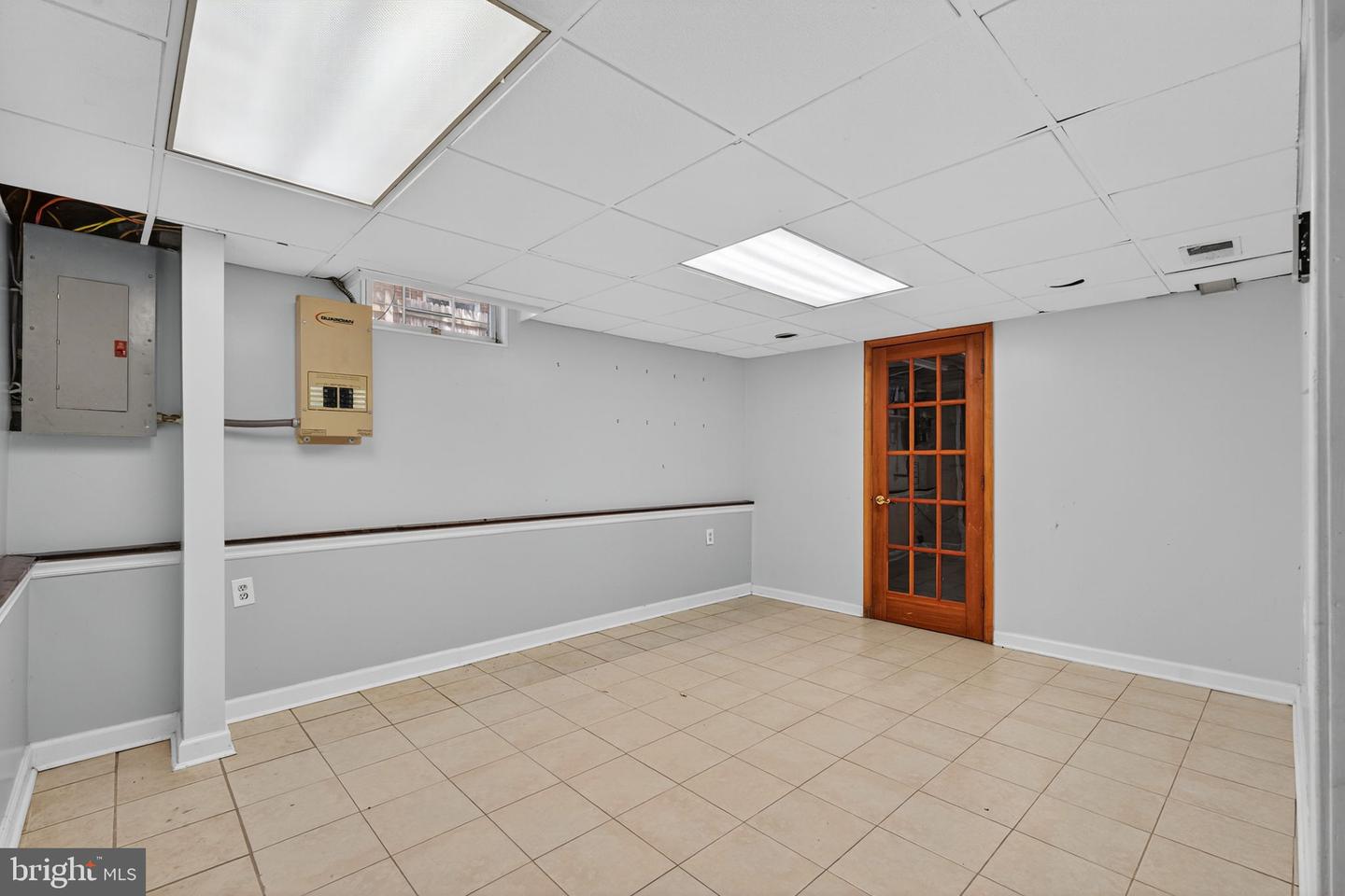 6729 RADCLIFFE DR, ALEXANDRIA, Virginia 22307, 2 Bedrooms Bedrooms, ,1 BathroomBathrooms,Residential,For sale,6729 RADCLIFFE DR,VAFX2264656 MLS # VAFX2264656