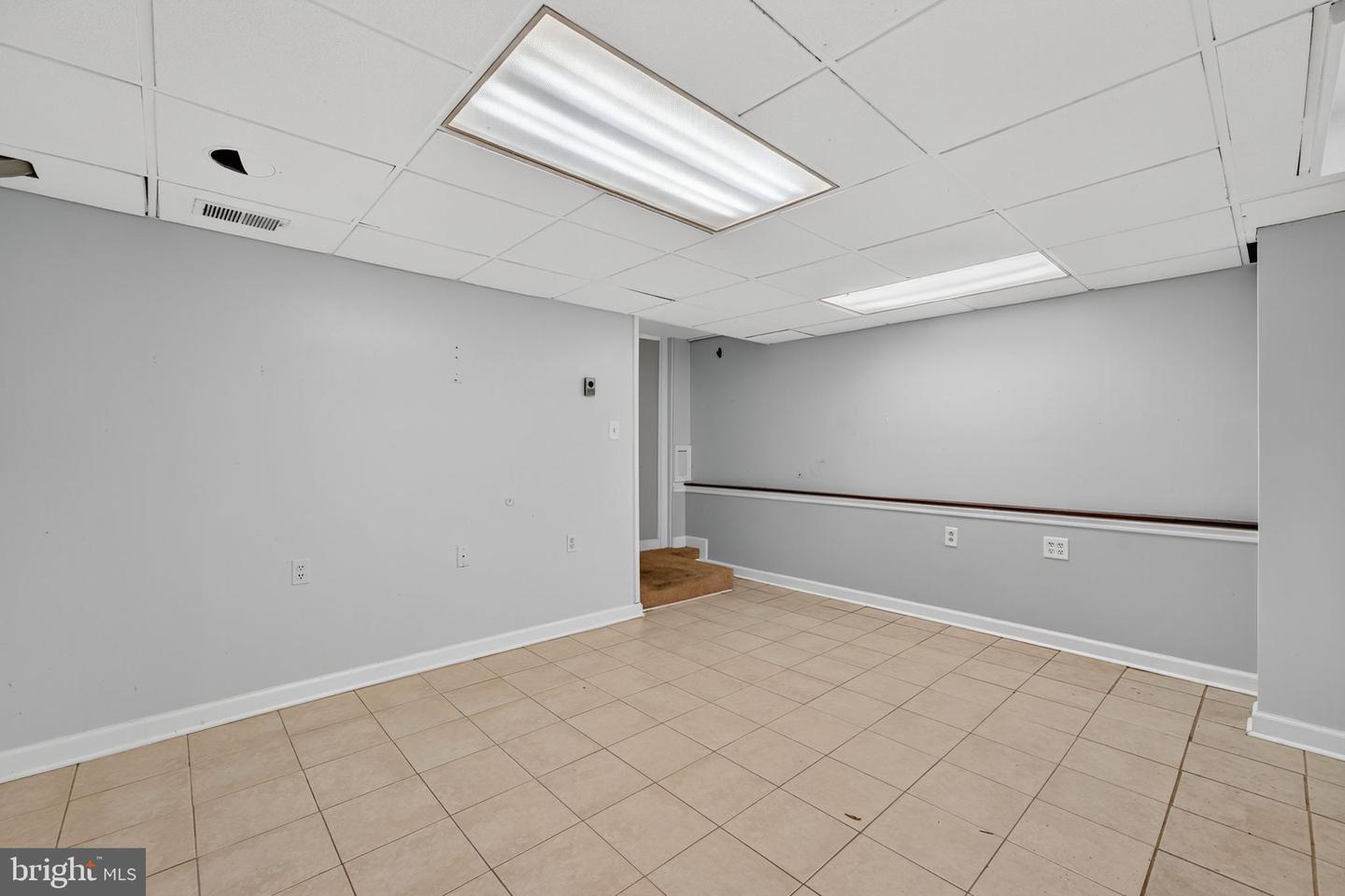6729 RADCLIFFE DR, ALEXANDRIA, Virginia 22307, 2 Bedrooms Bedrooms, ,1 BathroomBathrooms,Residential,For sale,6729 RADCLIFFE DR,VAFX2264656 MLS # VAFX2264656