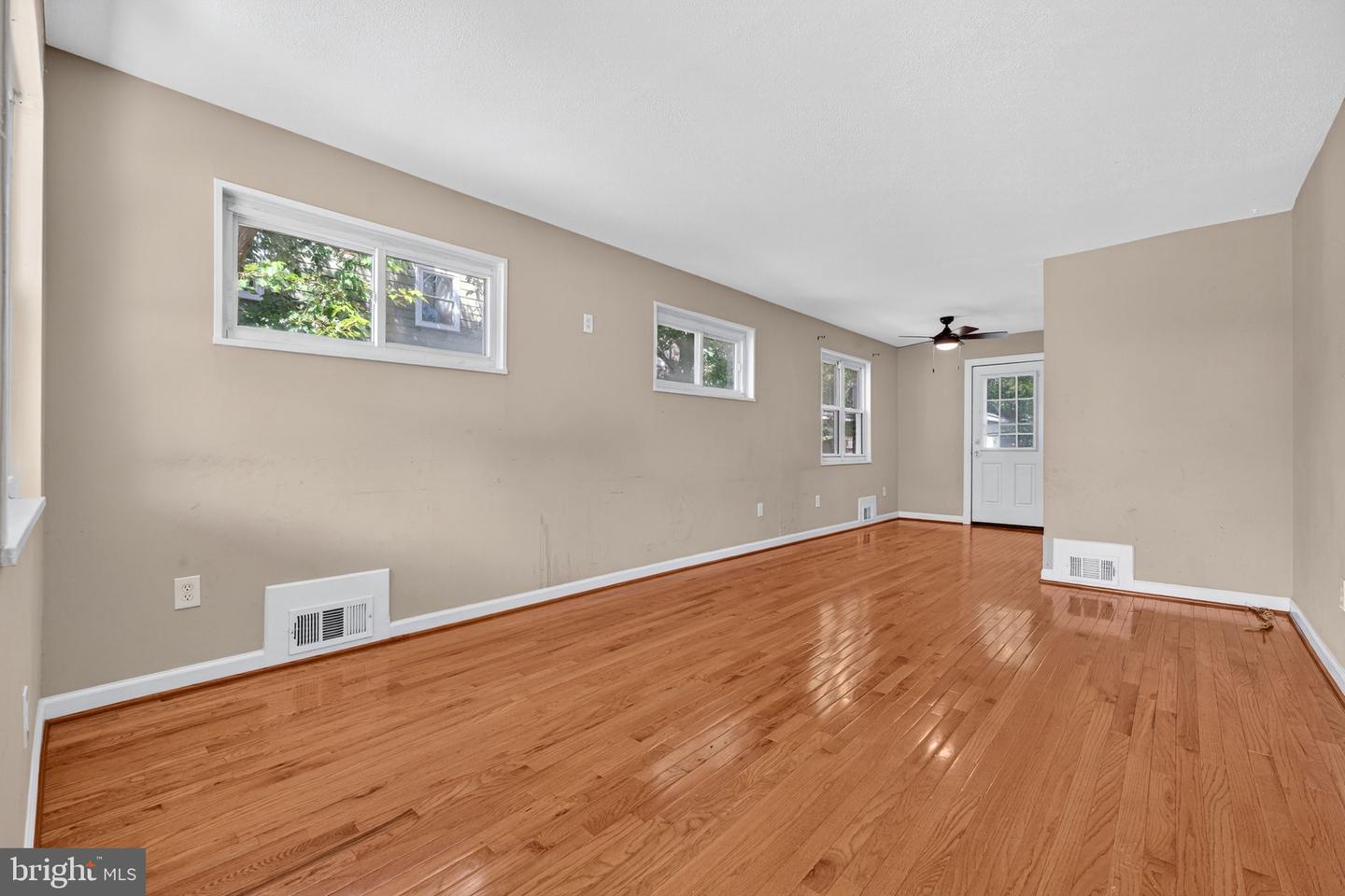 6729 RADCLIFFE DR, ALEXANDRIA, Virginia 22307, 2 Bedrooms Bedrooms, ,1 BathroomBathrooms,Residential,For sale,6729 RADCLIFFE DR,VAFX2264656 MLS # VAFX2264656