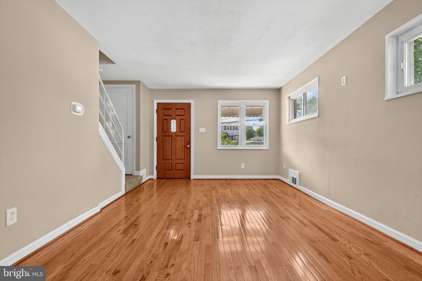 6729 RADCLIFFE DR, ALEXANDRIA, Virginia 22307, 2 Bedrooms Bedrooms, ,1 BathroomBathrooms,Residential,For sale,6729 RADCLIFFE DR,VAFX2264656 MLS # VAFX2264656