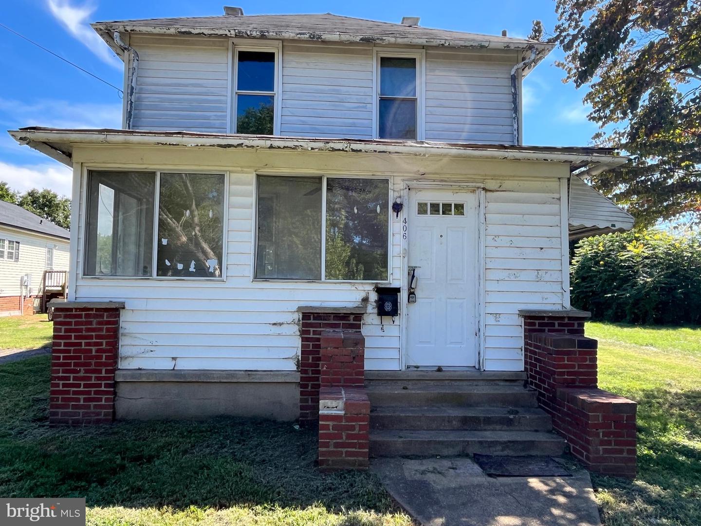 406 SUMMIT ST, FREDERICKSBURG, Virginia 22401, 3 Bedrooms Bedrooms, ,1 BathroomBathrooms,Residential,For sale,406 SUMMIT ST,VAFB2008886 MLS # VAFB2008886