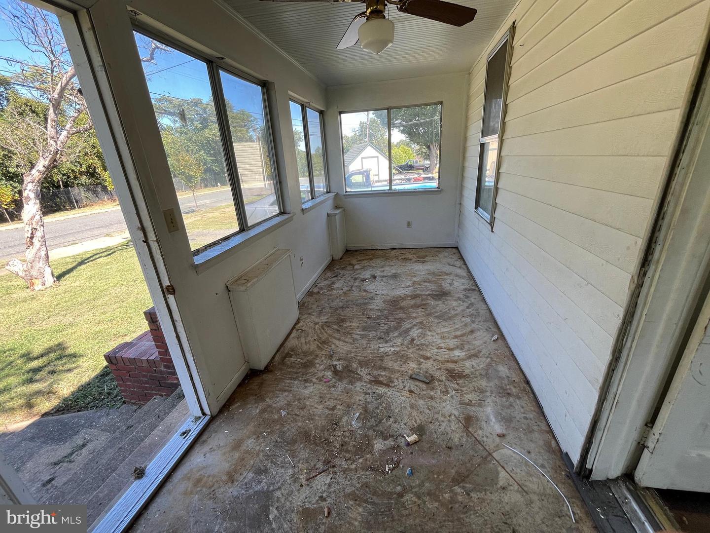 406 SUMMIT ST, FREDERICKSBURG, Virginia 22401, 3 Bedrooms Bedrooms, ,1 BathroomBathrooms,Residential,For sale,406 SUMMIT ST,VAFB2008886 MLS # VAFB2008886