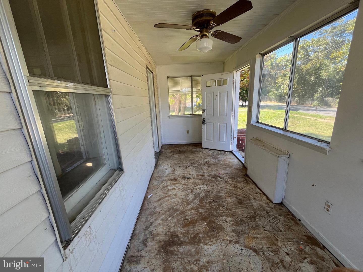 406 SUMMIT ST, FREDERICKSBURG, Virginia 22401, 3 Bedrooms Bedrooms, ,1 BathroomBathrooms,Residential,For sale,406 SUMMIT ST,VAFB2008886 MLS # VAFB2008886