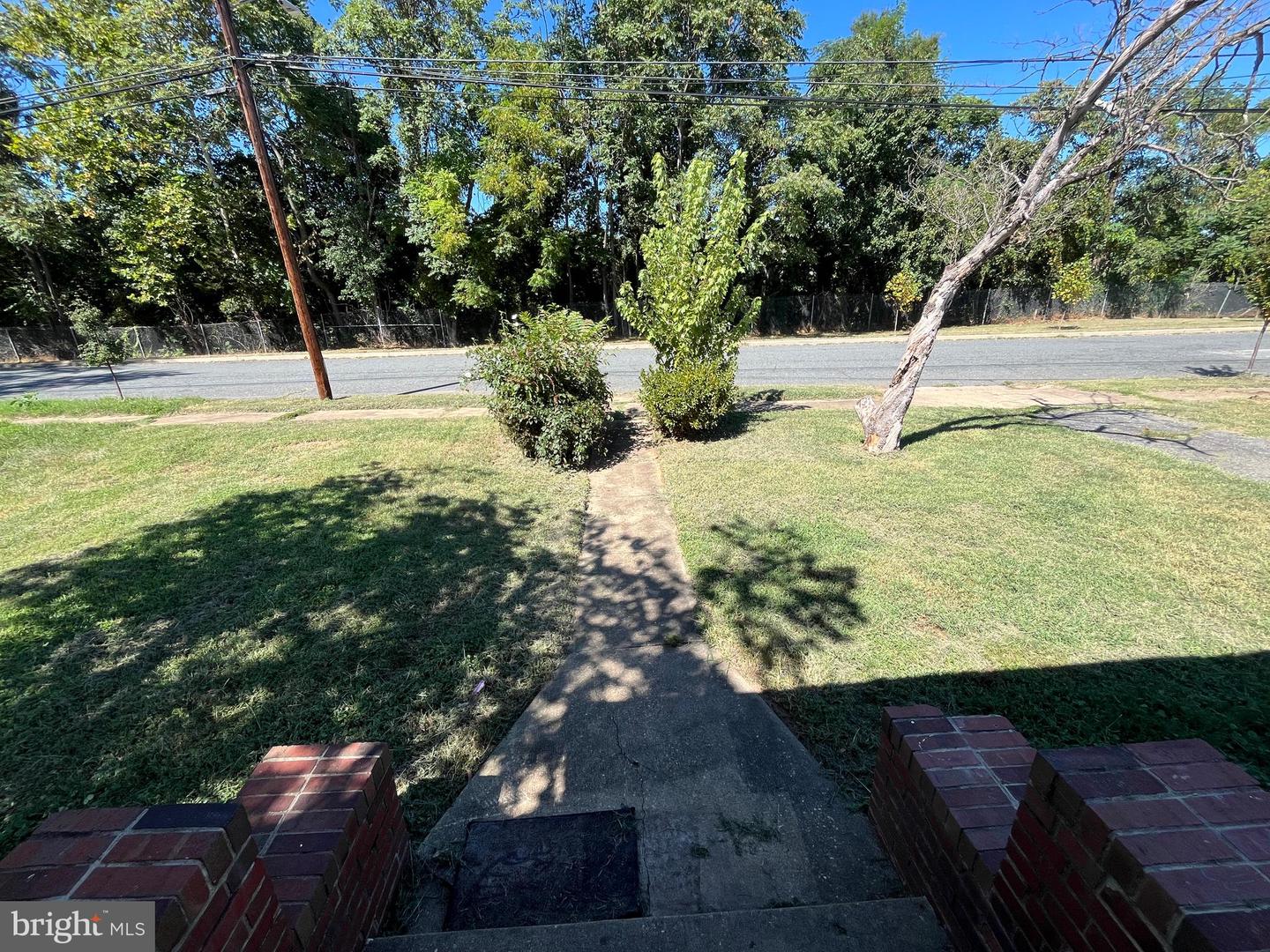 406 SUMMIT ST, FREDERICKSBURG, Virginia 22401, 3 Bedrooms Bedrooms, ,1 BathroomBathrooms,Residential,For sale,406 SUMMIT ST,VAFB2008886 MLS # VAFB2008886