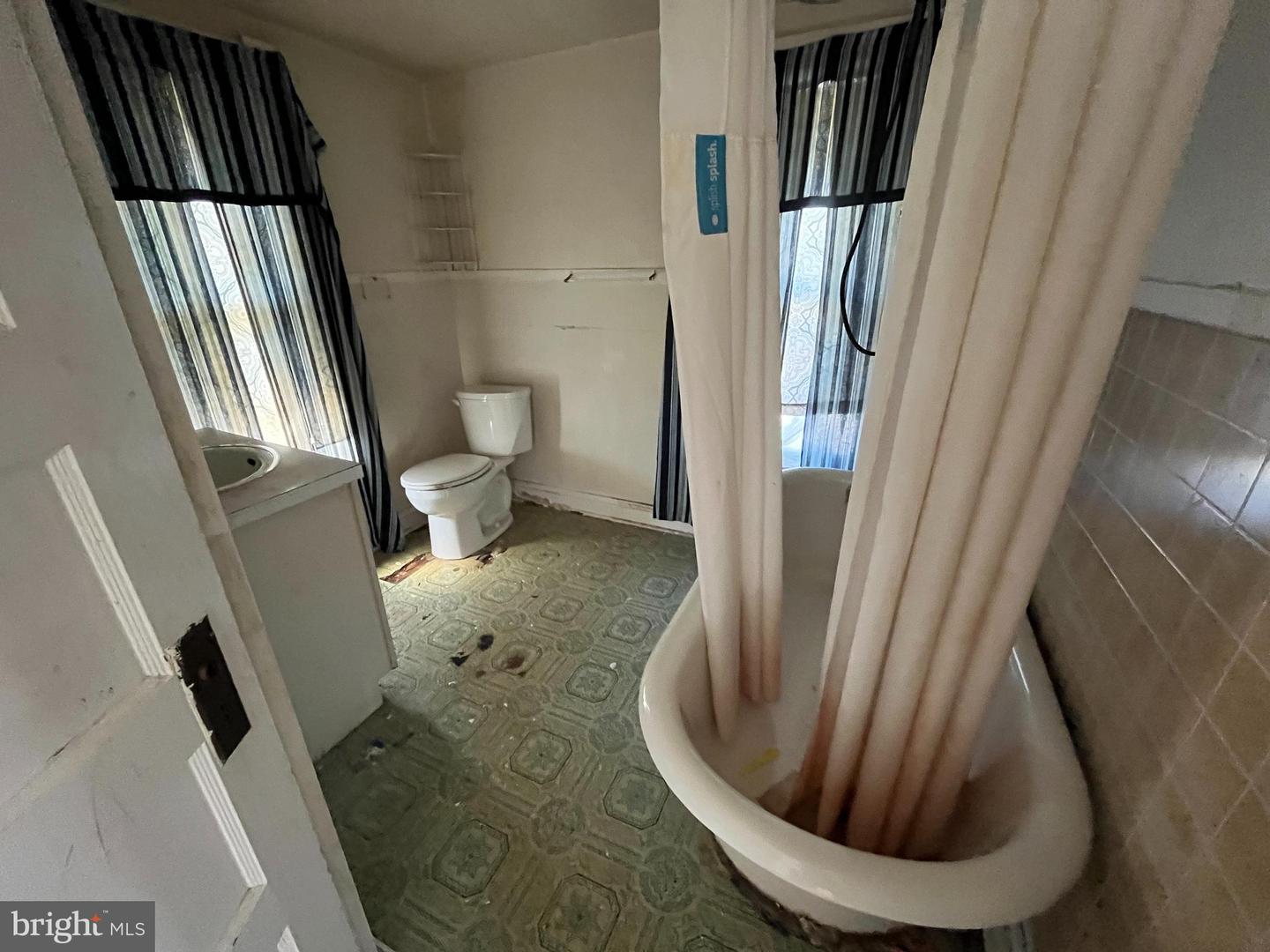 406 SUMMIT ST, FREDERICKSBURG, Virginia 22401, 3 Bedrooms Bedrooms, ,1 BathroomBathrooms,Residential,For sale,406 SUMMIT ST,VAFB2008886 MLS # VAFB2008886