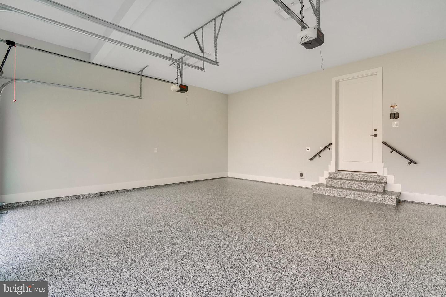 4003 ANNANDALE RD, ANNANDALE, Virginia 22003, 4 Bedrooms Bedrooms, ,3 BathroomsBathrooms,Residential,For sale,4003 ANNANDALE RD,VAFX2223824 MLS # VAFX2223824