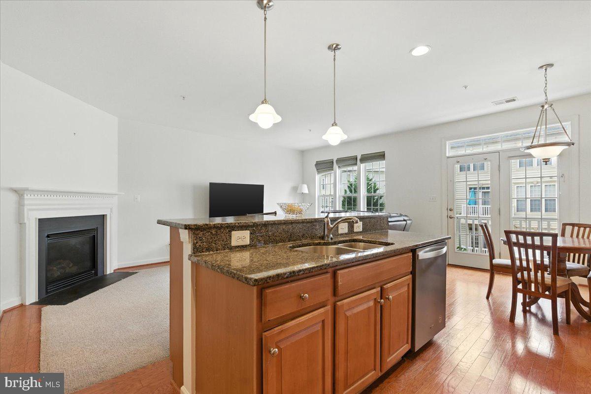 5707 CALLCOTT WAY #H, ALEXANDRIA, Virginia 22312, 3 Bedrooms Bedrooms, ,2 BathroomsBathrooms,Residential,For sale,5707 CALLCOTT WAY #H,VAFX2261952 MLS # VAFX2261952