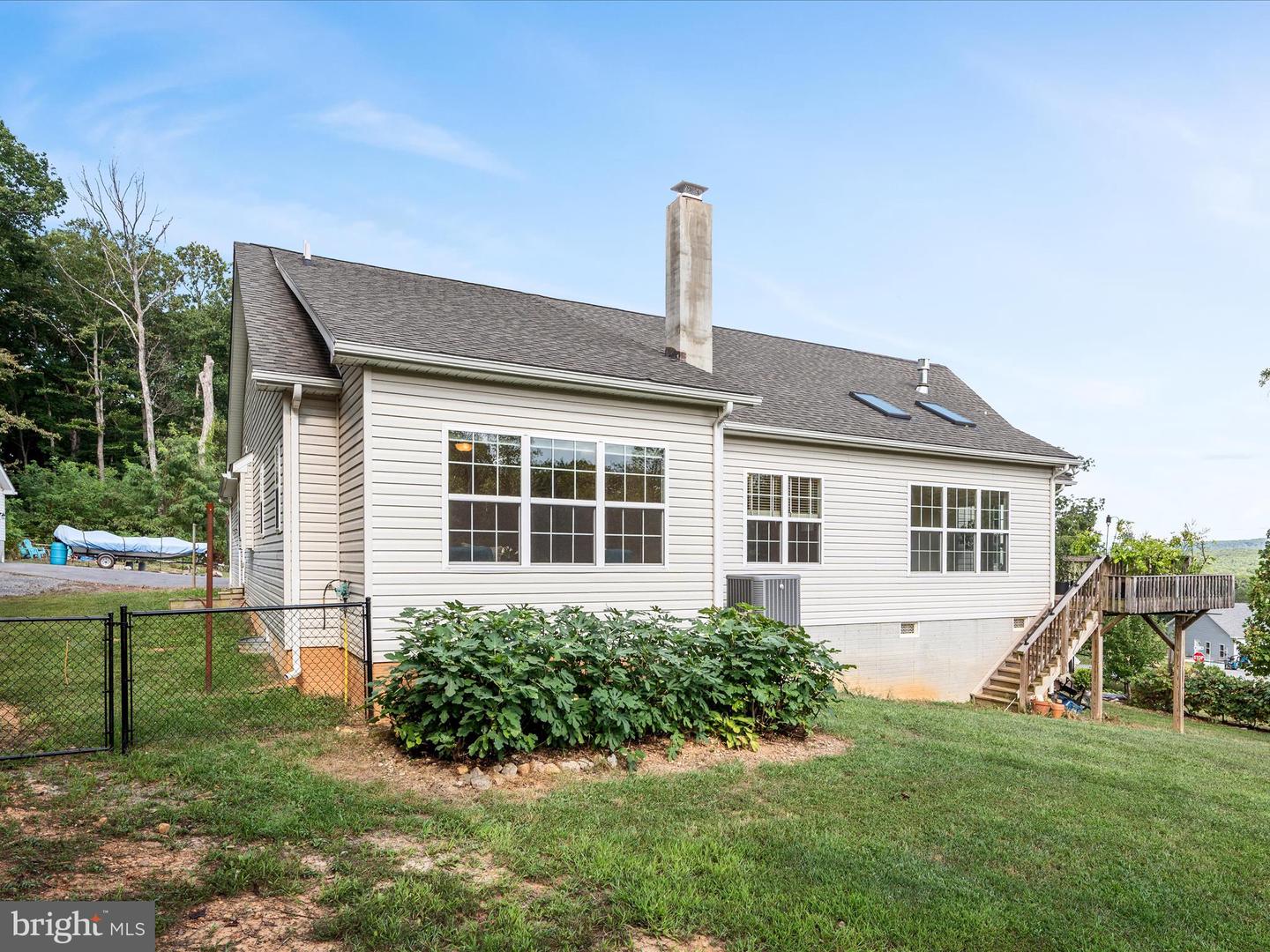 280 PLOW RUN LN, WINCHESTER, Virginia 22602, 3 Bedrooms Bedrooms, ,2 BathroomsBathrooms,Residential,For sale,280 PLOW RUN LN,VAFV2036298 MLS # VAFV2036298