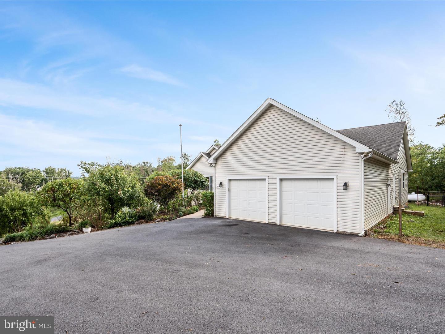 280 PLOW RUN LN, WINCHESTER, Virginia 22602, 3 Bedrooms Bedrooms, ,2 BathroomsBathrooms,Residential,For sale,280 PLOW RUN LN,VAFV2036298 MLS # VAFV2036298