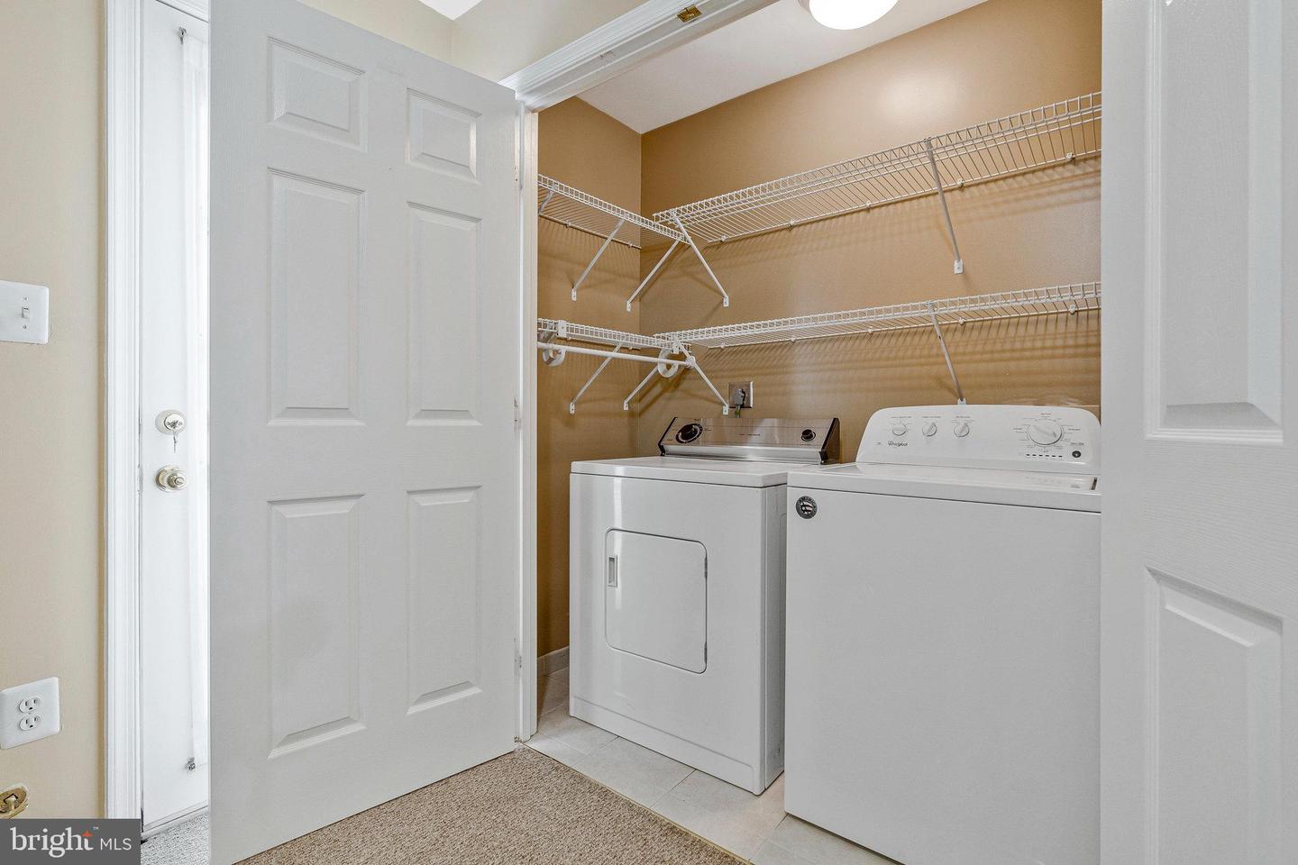 2546 JAMES MAURY DR, HERNDON, Virginia 20171, 3 Bedrooms Bedrooms, ,3 BathroomsBathrooms,Residential,For sale,2546 JAMES MAURY DR,VAFX2263306 MLS # VAFX2263306