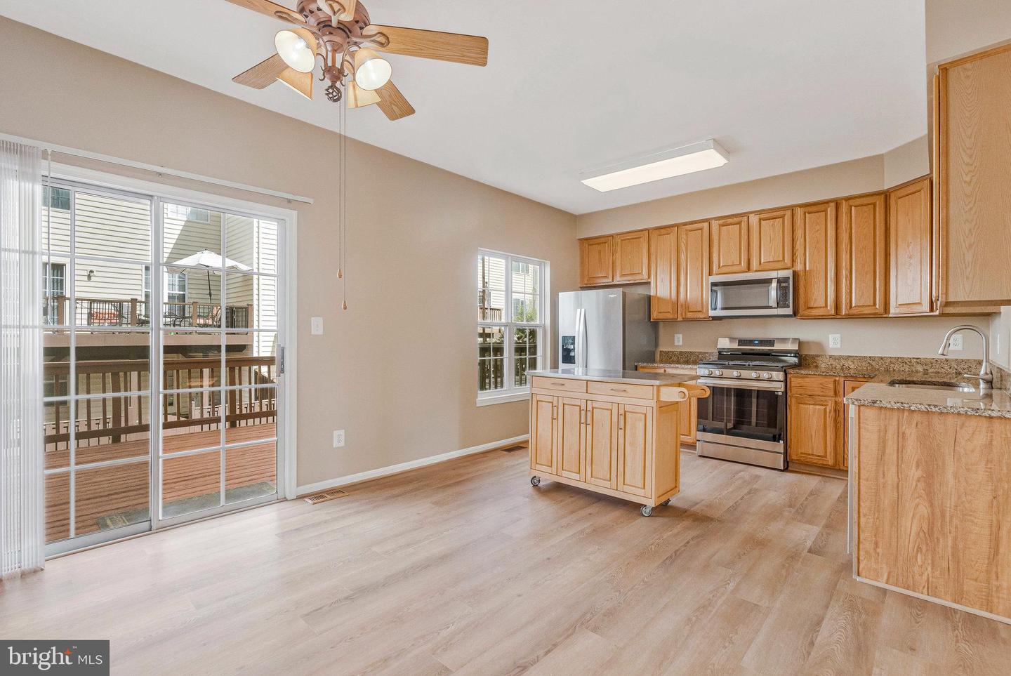 2546 JAMES MAURY DR, HERNDON, Virginia 20171, 3 Bedrooms Bedrooms, ,3 BathroomsBathrooms,Residential,For sale,2546 JAMES MAURY DR,VAFX2263306 MLS # VAFX2263306