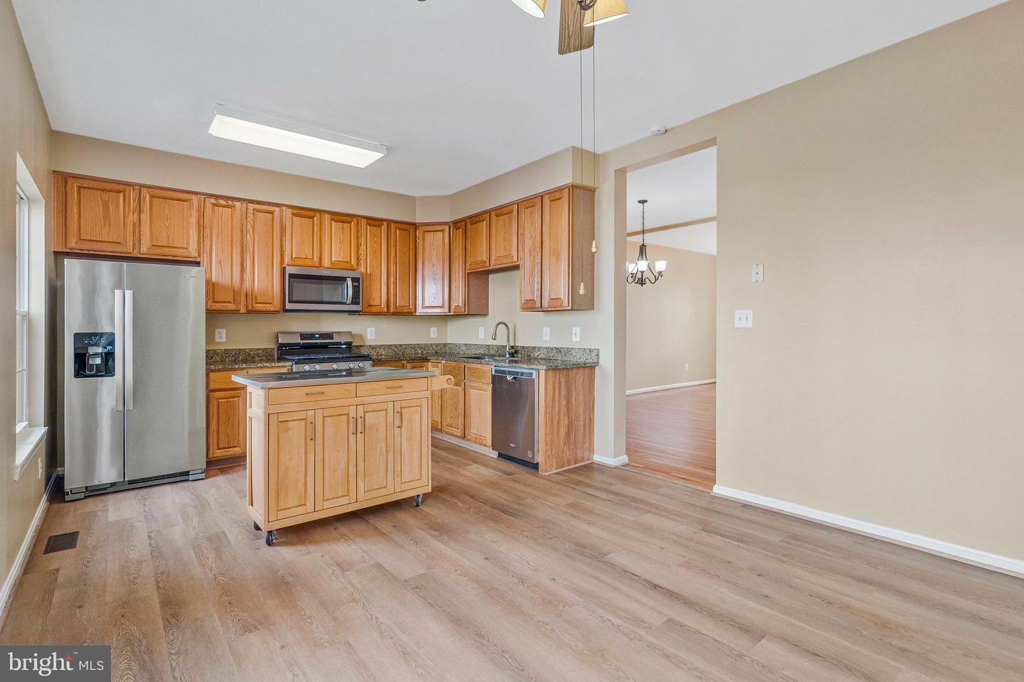 2546 JAMES MAURY DR, HERNDON, Virginia 20171, 3 Bedrooms Bedrooms, ,3 BathroomsBathrooms,Residential,For sale,2546 JAMES MAURY DR,VAFX2263306 MLS # VAFX2263306