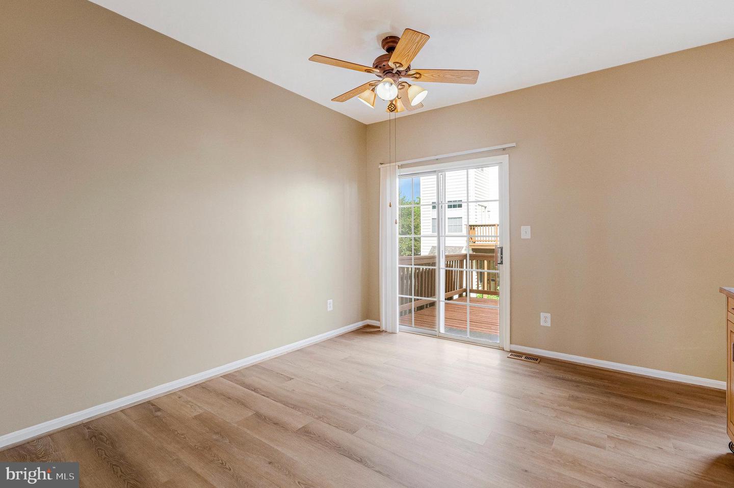 2546 JAMES MAURY DR, HERNDON, Virginia 20171, 3 Bedrooms Bedrooms, ,3 BathroomsBathrooms,Residential,For sale,2546 JAMES MAURY DR,VAFX2263306 MLS # VAFX2263306