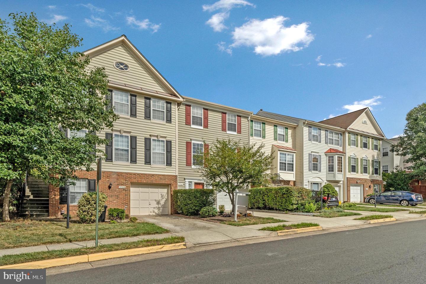 2546 JAMES MAURY DR, HERNDON, Virginia 20171, 3 Bedrooms Bedrooms, ,3 BathroomsBathrooms,Residential,For sale,2546 JAMES MAURY DR,VAFX2263306 MLS # VAFX2263306