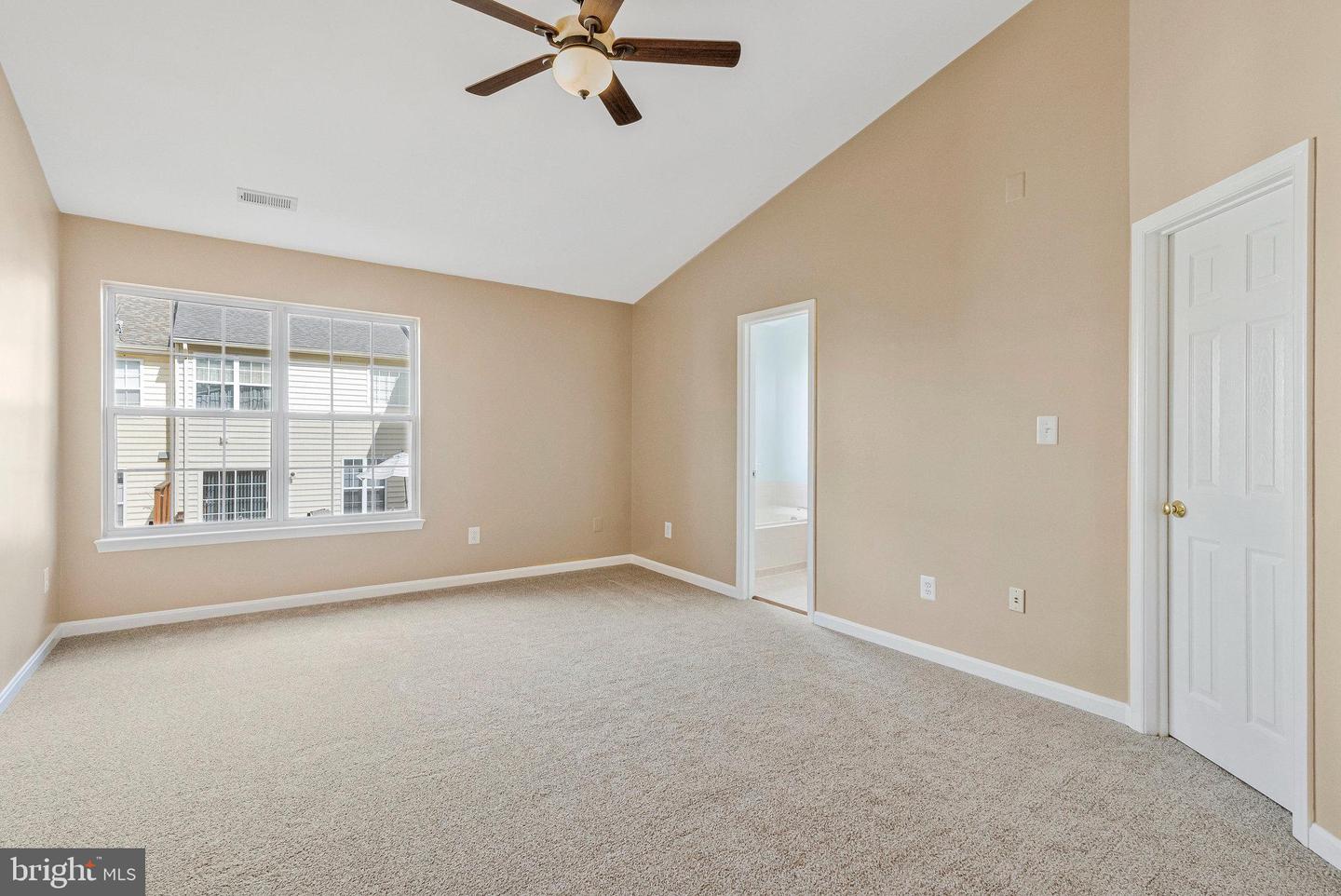 2546 JAMES MAURY DR, HERNDON, Virginia 20171, 3 Bedrooms Bedrooms, ,3 BathroomsBathrooms,Residential,For sale,2546 JAMES MAURY DR,VAFX2263306 MLS # VAFX2263306