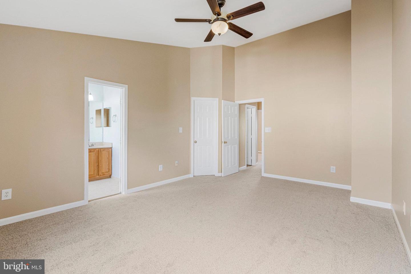 2546 JAMES MAURY DR, HERNDON, Virginia 20171, 3 Bedrooms Bedrooms, ,3 BathroomsBathrooms,Residential,For sale,2546 JAMES MAURY DR,VAFX2263306 MLS # VAFX2263306