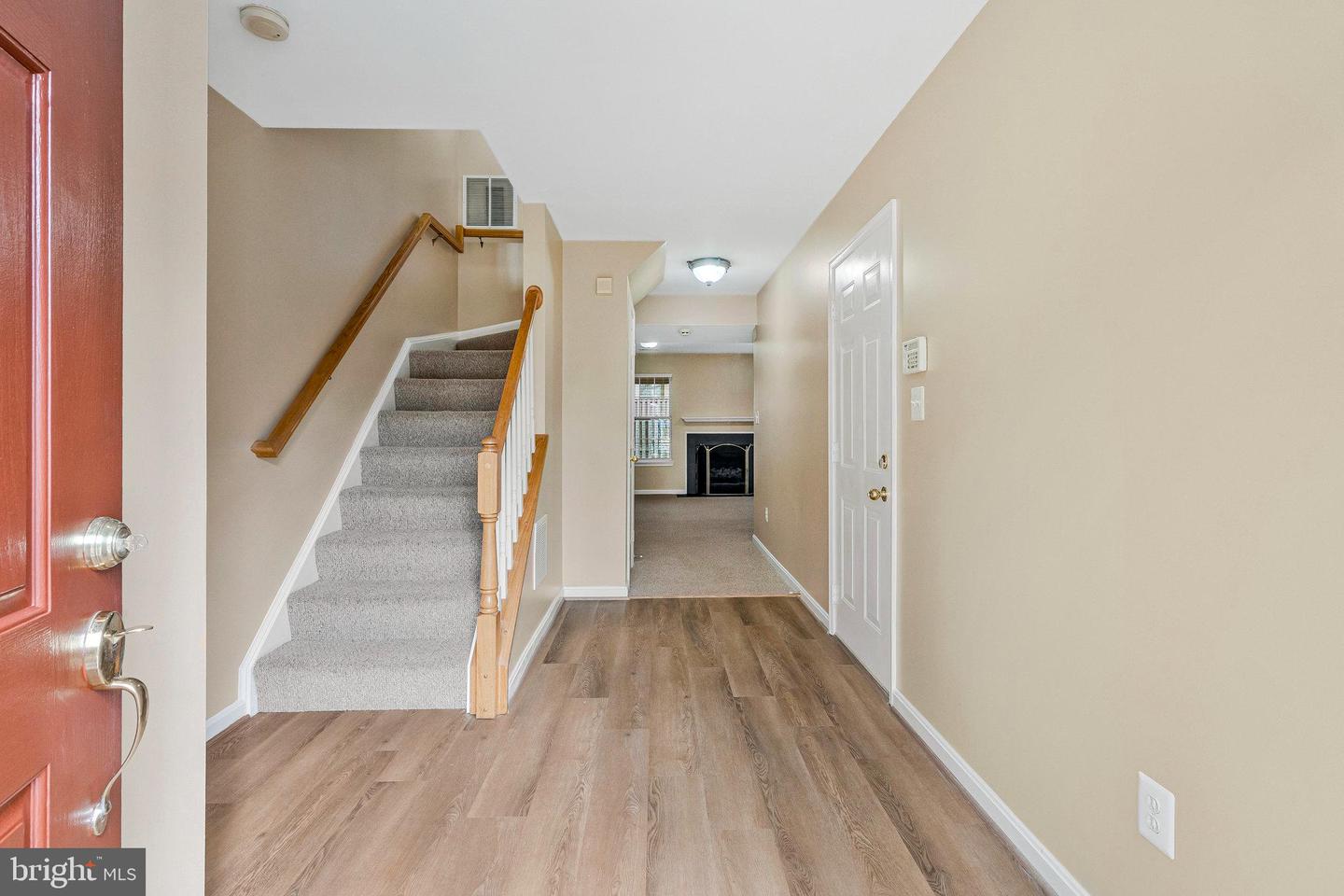 2546 JAMES MAURY DR, HERNDON, Virginia 20171, 3 Bedrooms Bedrooms, ,3 BathroomsBathrooms,Residential,For sale,2546 JAMES MAURY DR,VAFX2263306 MLS # VAFX2263306