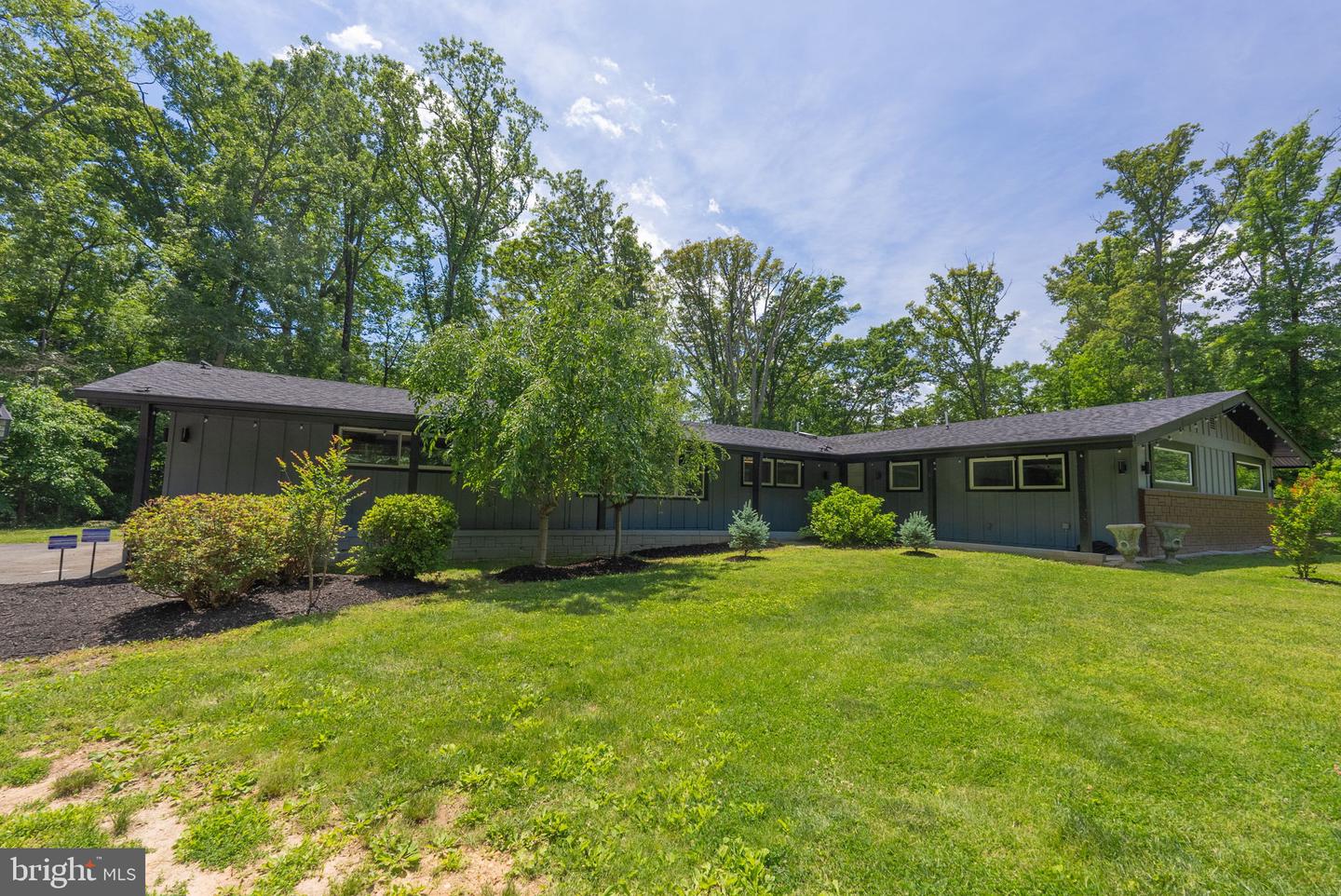 9005 SOUTHWICK ST, FAIRFAX, Virginia 22031, 4 Bedrooms Bedrooms, ,4 BathroomsBathrooms,Residential,For sale,9005 SOUTHWICK ST,VAFX2263744 MLS # VAFX2263744