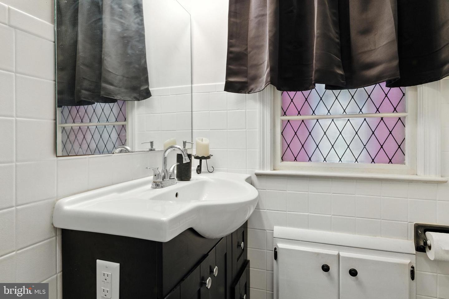 9738 FAIRWAY DR, NEW MARKET, Virginia 22844, 3 Bedrooms Bedrooms, ,1 BathroomBathrooms,Residential,For sale,9738 FAIRWAY DR,VASH2012370 MLS # VASH2012370