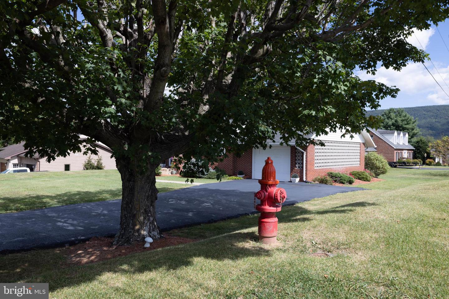 9738 FAIRWAY DR, NEW MARKET, Virginia 22844, 3 Bedrooms Bedrooms, ,1 BathroomBathrooms,Residential,For sale,9738 FAIRWAY DR,VASH2012370 MLS # VASH2012370