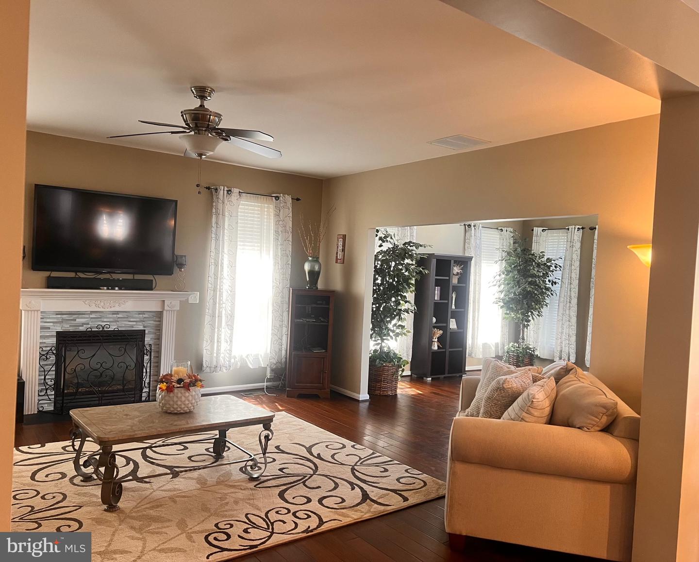 8381 MINERAL SPRINGS DR, MANASSAS, Virginia 20112, 5 Bedrooms Bedrooms, ,3 BathroomsBathrooms,Residential,For sale,8381 MINERAL SPRINGS DR,VAPW2102996 MLS # VAPW2102996